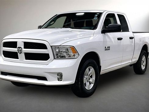 Used 2017 RAM 1500 Express image 3