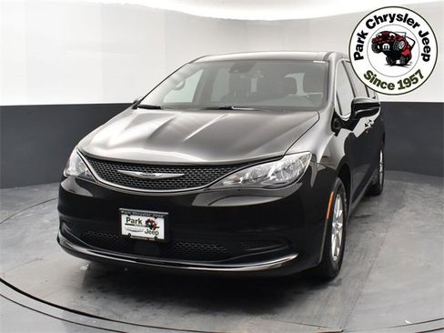 New 2026 Chrysler Voyager LX image 2