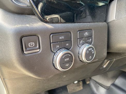 Used 2023 GMC Sierra 1500 SLE AWD/4WD image 17