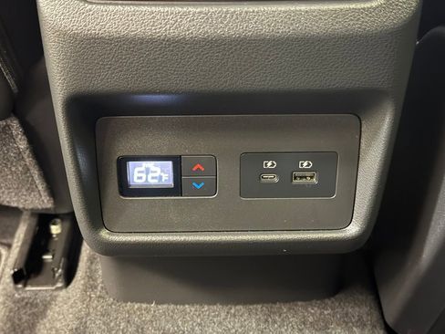 Used 2023 Nissan Rogue SL w/ SL Premium Package image 19