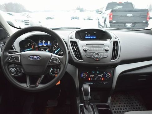 Used 2018 Ford Escape SE image 31