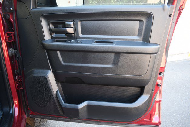 Used 2015 RAM 2500 Tradesman w/ Chrome Appearance Group AWD/4WD image 23