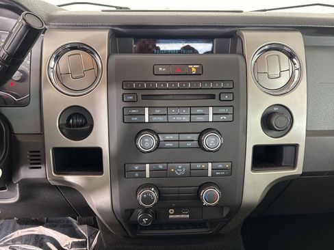 Used 2011 Ford F150 XLT w/ XLT Chrome Pkg image 13