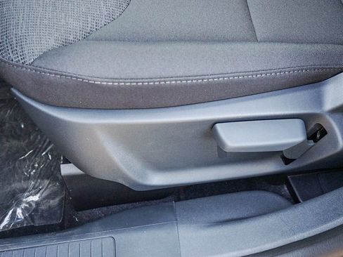 New 2025 Ford Maverick XL image 19