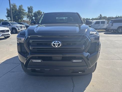 Used 2024 Toyota Tacoma SR5 image 2