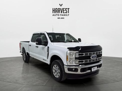 Used 2024 Ford F250 XLT w/ FX4 Off-Road Package AWD/4WD image 10