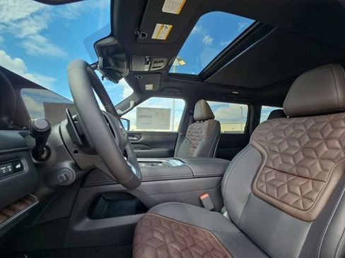 New 2026 Nissan Armada Platinum RWD image 7