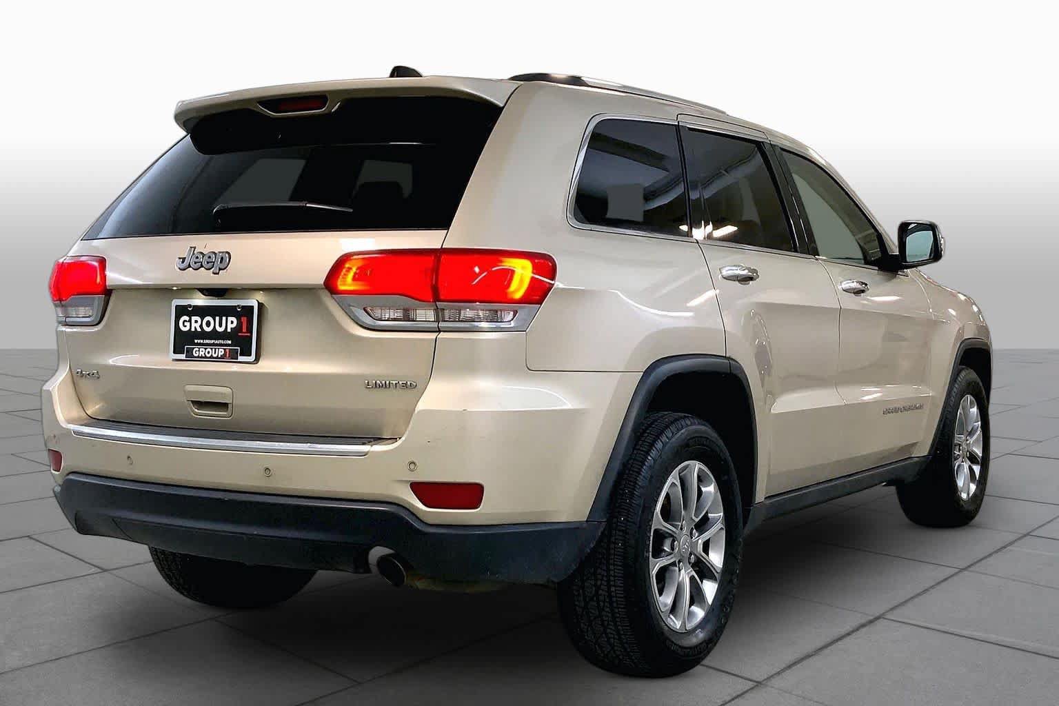 Used 2015 Jeep Grand Cherokee Limited AWD/4WD image 12
