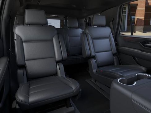 New 2026 GMC Yukon Denali w/ Denali Reserve Package AWD/4WD image 17