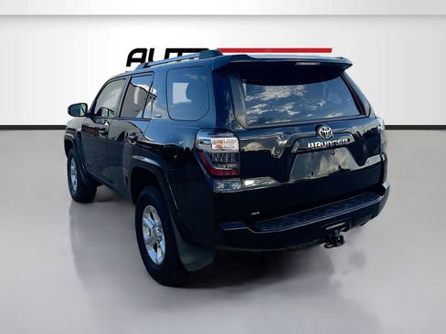 Used 2021 Toyota 4Runner SR5 AWD/4WD image 5