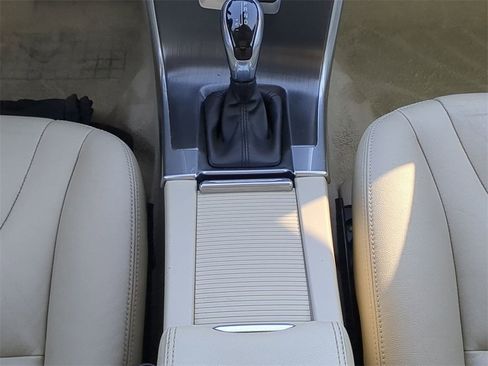 Used 2015 Volvo XC60 T5 Premier w/ Proximity Package image 20