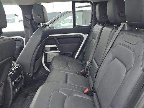 Used 2023 Land Rover Defender 130 S image 14