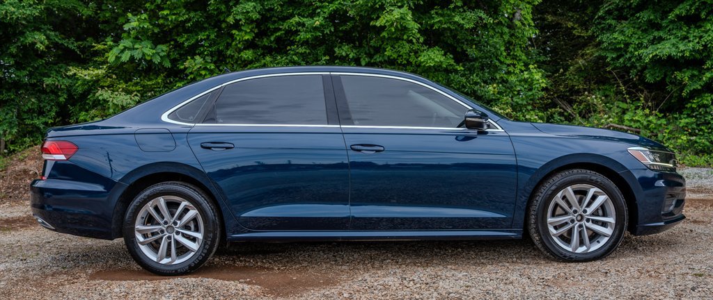 Used 2020 Volkswagen Passat 2.0T SE FWD image 6