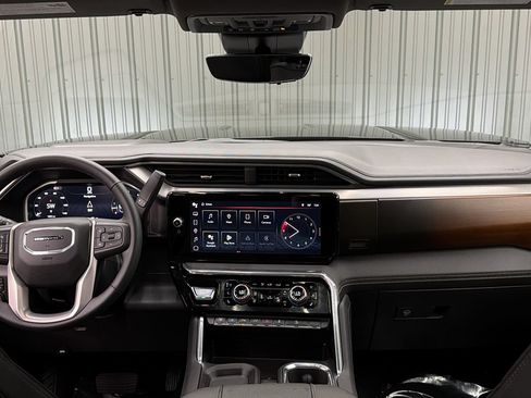 Used 2026 GMC Sierra 3500 Denali w/ Denali Reserve Package AWD/4WD image 37