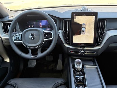 New 2026 Volvo XC60 B5 Ultra w/ Protection Package Premier image 12