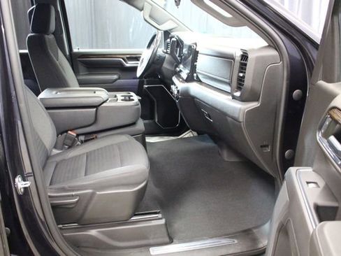 Used 2022 GMC Sierra 1500 SLE AWD/4WD image 50