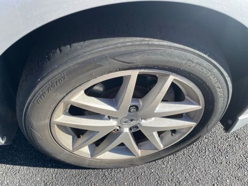 Used 2010 Ford Fusion SE FWD image 12