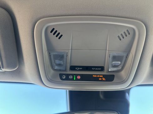 Used 2024 Chevrolet Malibu LT image 11