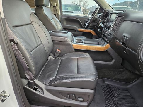 Used 2017 Chevrolet Silverado 1500 LTZ w/ LTZ Plus Package image 32