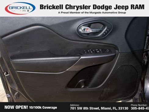 Used 2019 Jeep Cherokee Limited image 10