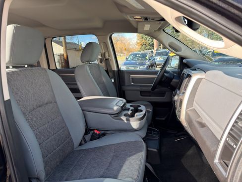 Used 2017 RAM 1500 Big Horn image 16