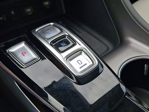 Used 2023 Hyundai Sonata Limited w/ Cargo Package FWD image 29
