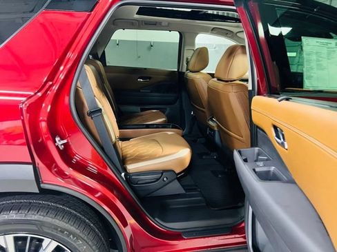 New 2026 Nissan Pathfinder Platinum FWD image 31
