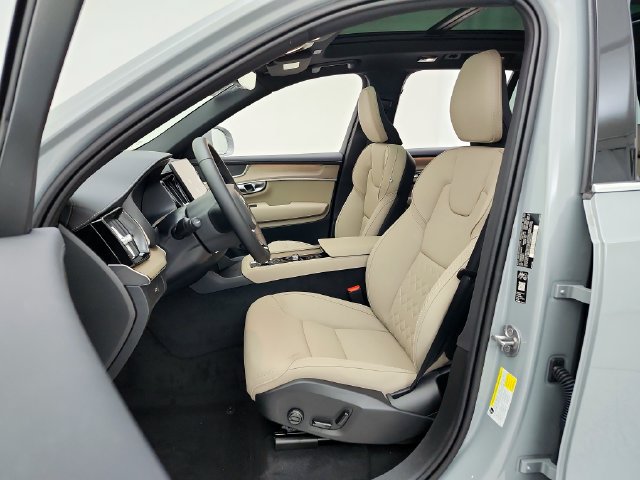 New 2027 Volvo XC60 B5 Core AWD/4WD image 21