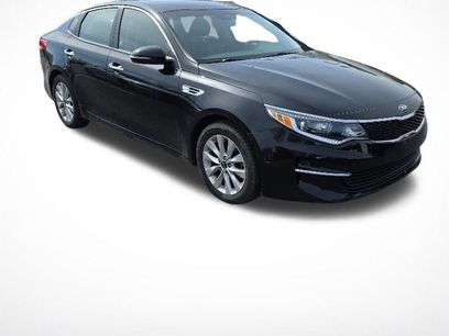 Used 2018 Kia Optima LX w/ 17" Alloy Wheels Package
