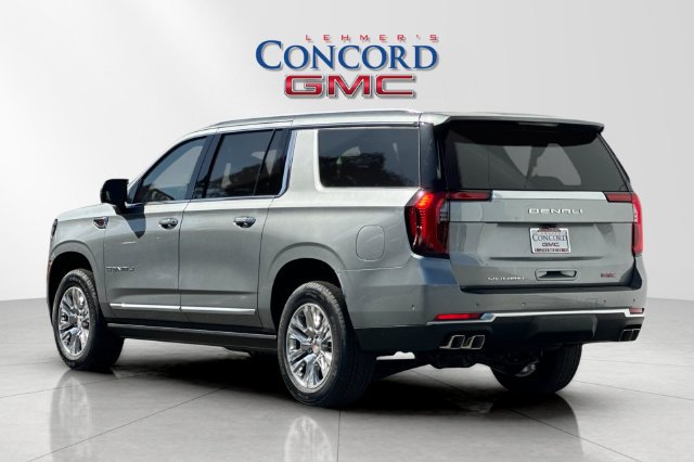 Used 2026 GMC Yukon XL Denali w/ Sun & Power Step Package AWD/4WD image 6