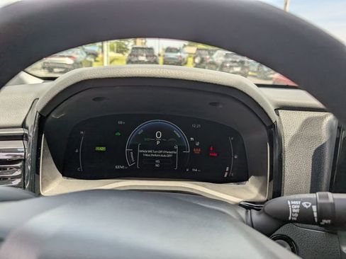 Used 2025 Toyota Camry LE AWD/4WD image 18