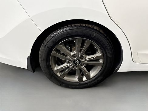 Used 2018 Hyundai Elantra SEL w/ Cargo Package FWD image 32
