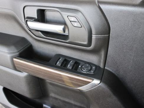 Used 2023 Chevrolet Silverado 2500 LT AWD/4WD image 18
