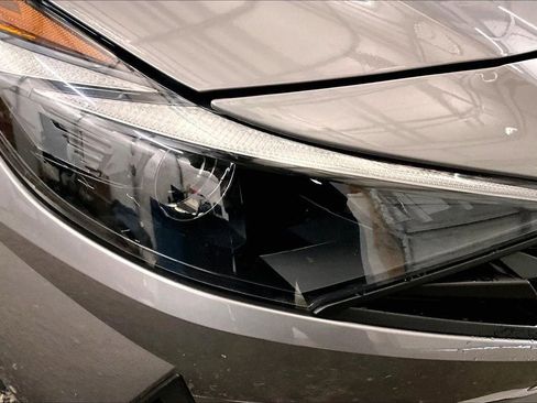 Used 2022 Hyundai Elantra SEL w/ Cargo Package image 27