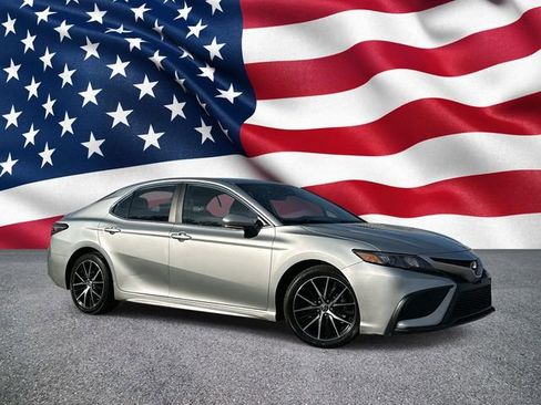 Used 2023 Toyota Camry SE w/ Convenience Package image 7