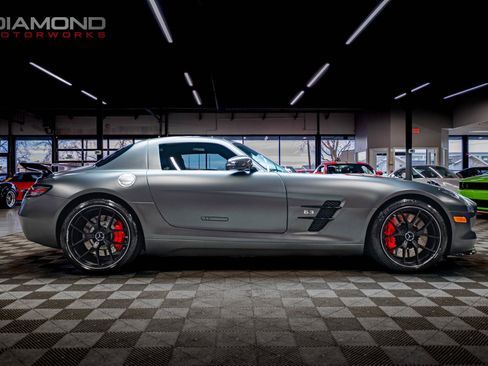 Used 2015 Mercedes-Benz SLS AMG GT Final Edition image 35