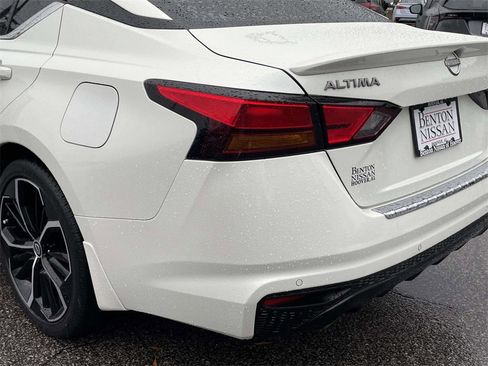 Used 2023 Nissan Altima 2.5 SR image 13