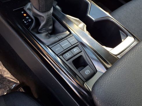 Certified 2025 Toyota Camry LE image 16