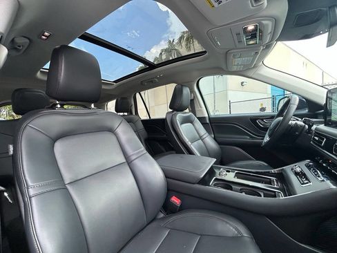 Used 2026 Lincoln Aviator 2WD w/ Jet Appearance Package image 35