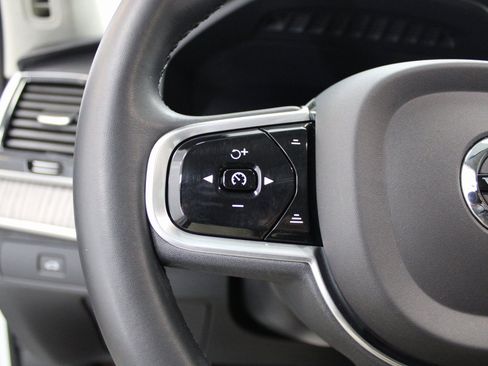 Used 2023 Volvo XC90 B6 Ultimate w/ Lounge Package image 39