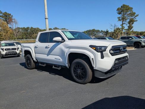 New 2025 Toyota Tacoma SR5 image 2