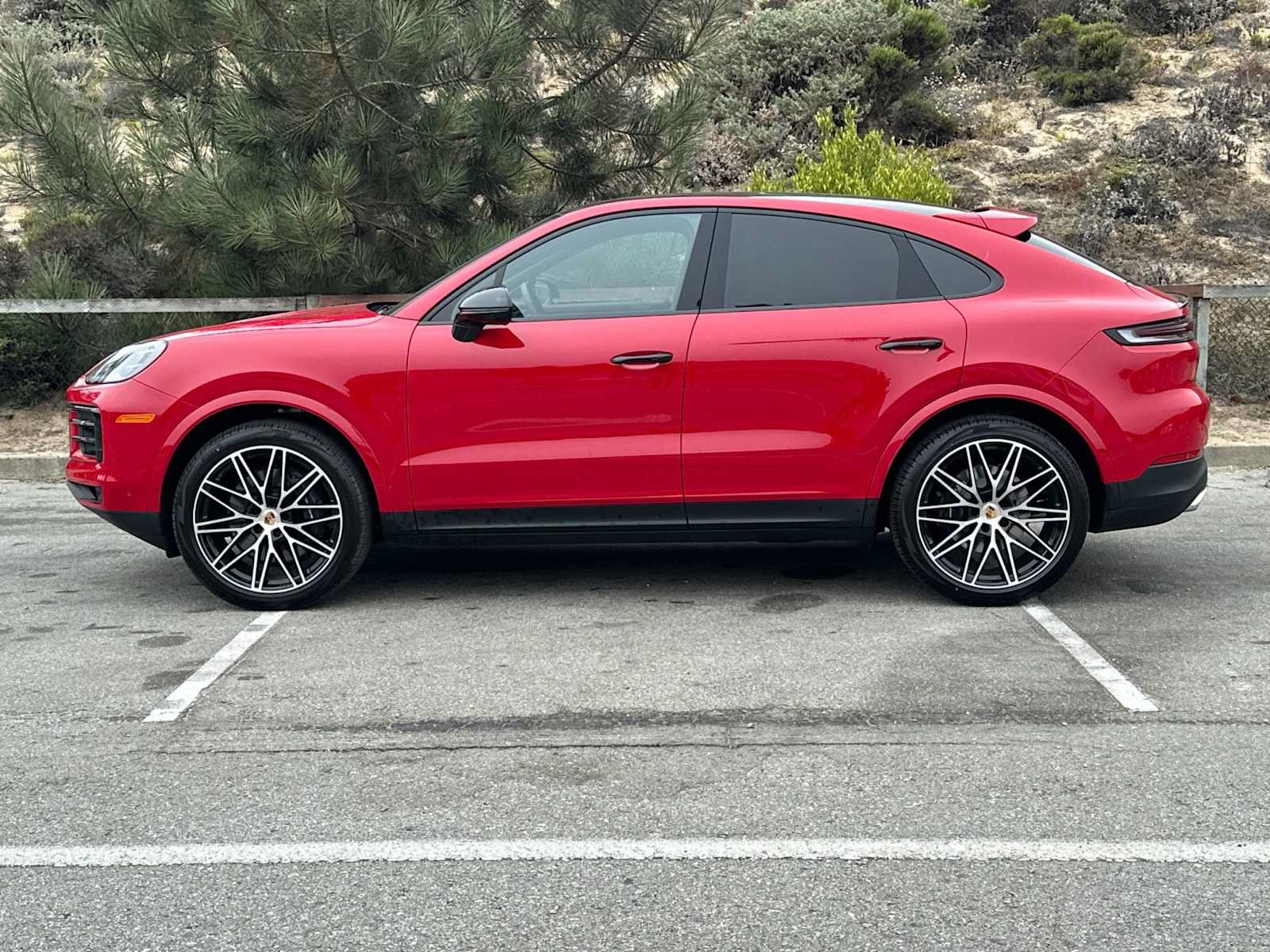 New 2025 Porsche Cayenne Coupe AWD/4WD image 2