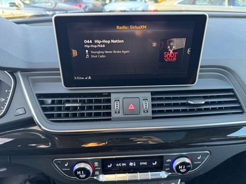 Used 2020 Audi Q5 2.0T Premium Plus w/ Premium Plus Package image 17