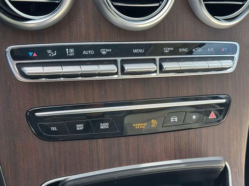 Used 2022 Mercedes-Benz GLC 300 GLC 300 image 26