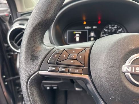Used 2024 Nissan Kicks SV image 12
