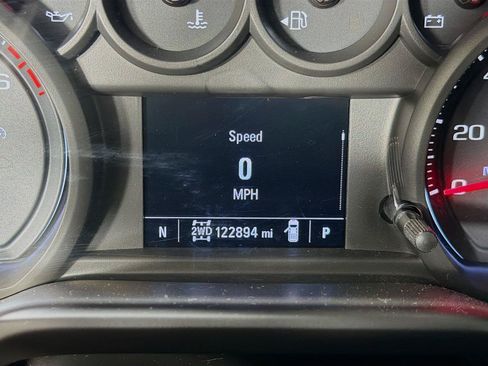Used 2019 Chevrolet Silverado 1500 Custom Trail Boss w/ Custom Convenience Package AWD/4WD image 18