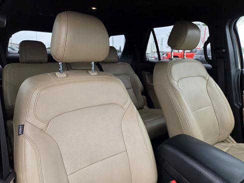 Used 2017 Ford Explorer Limited FWD image 32