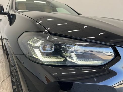 Used 2024 BMW X4 xDrive30i w/ Premium Package AWD/4WD image 34