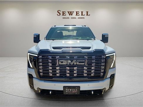 New 2026 GMC Sierra 2500 Denali Ultimate image 8