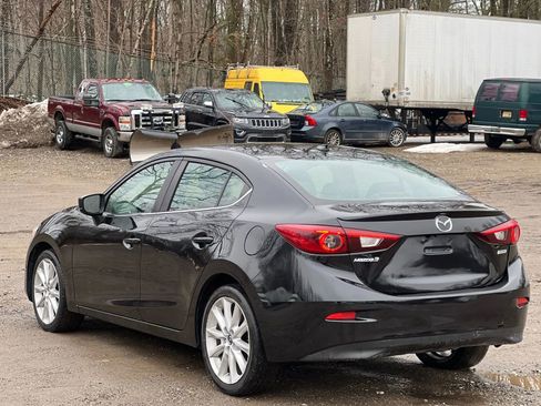 Used 2017 MAZDA MAZDA3 Grand Touring w/ Premium Equipment Package FWD image 4